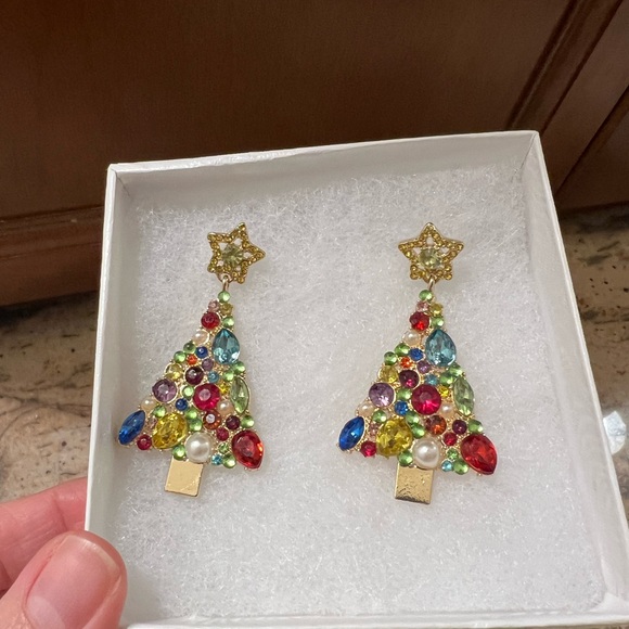 Sugarfix by Baublebar Festive Snowman & Christmas Tree earrings Set - Picture 6 of 10